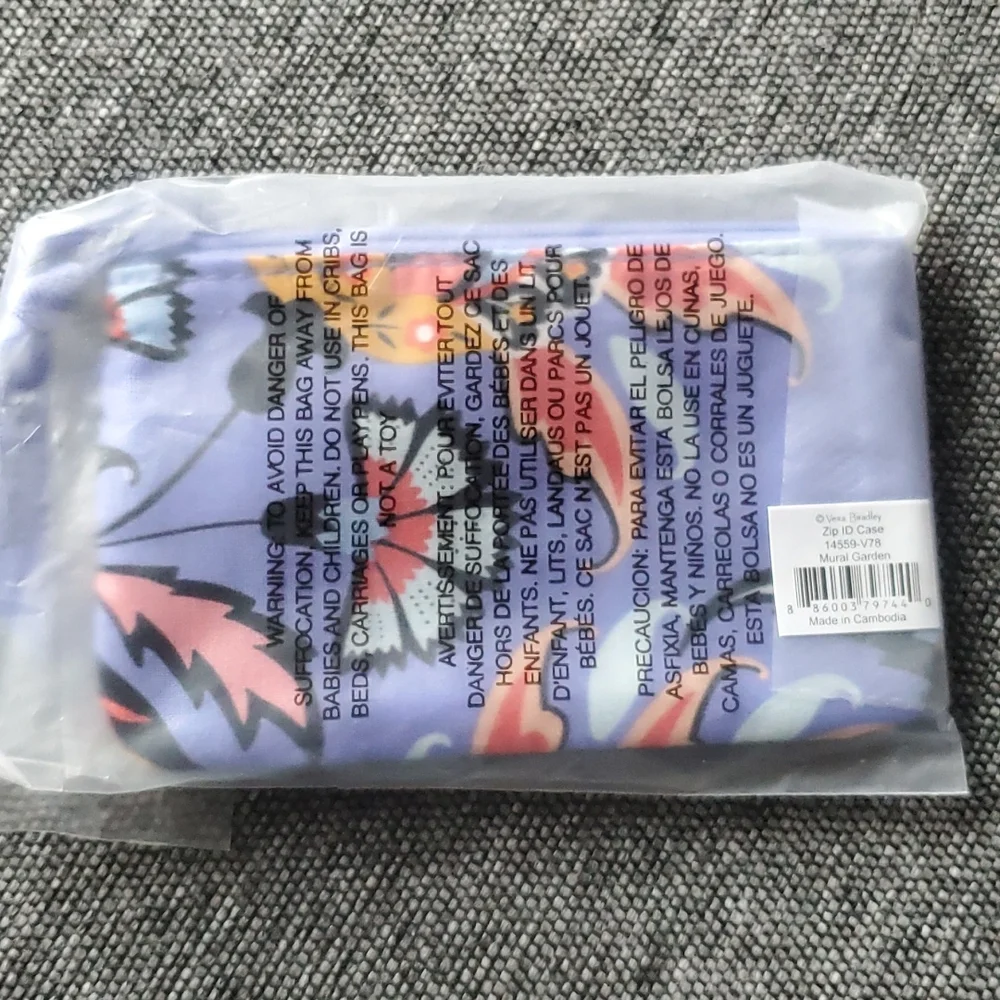 Vera Bradley zip id